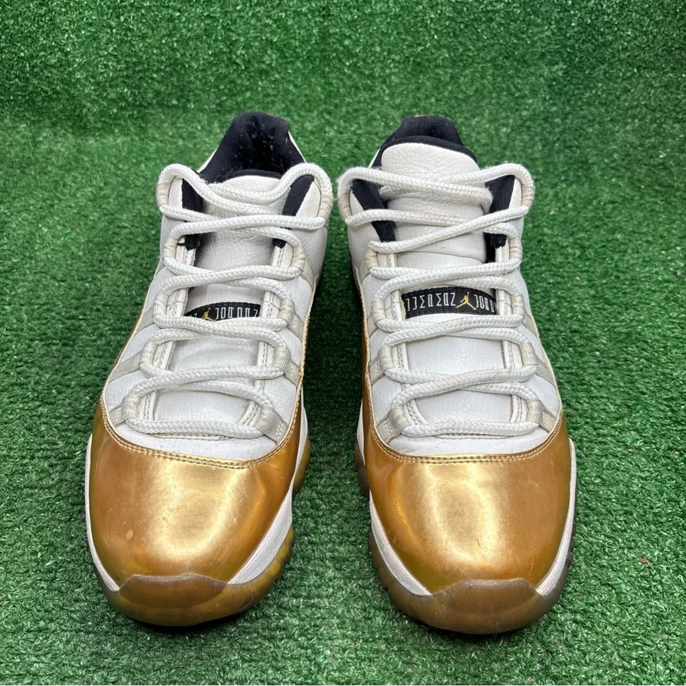 Jordan ceremony white